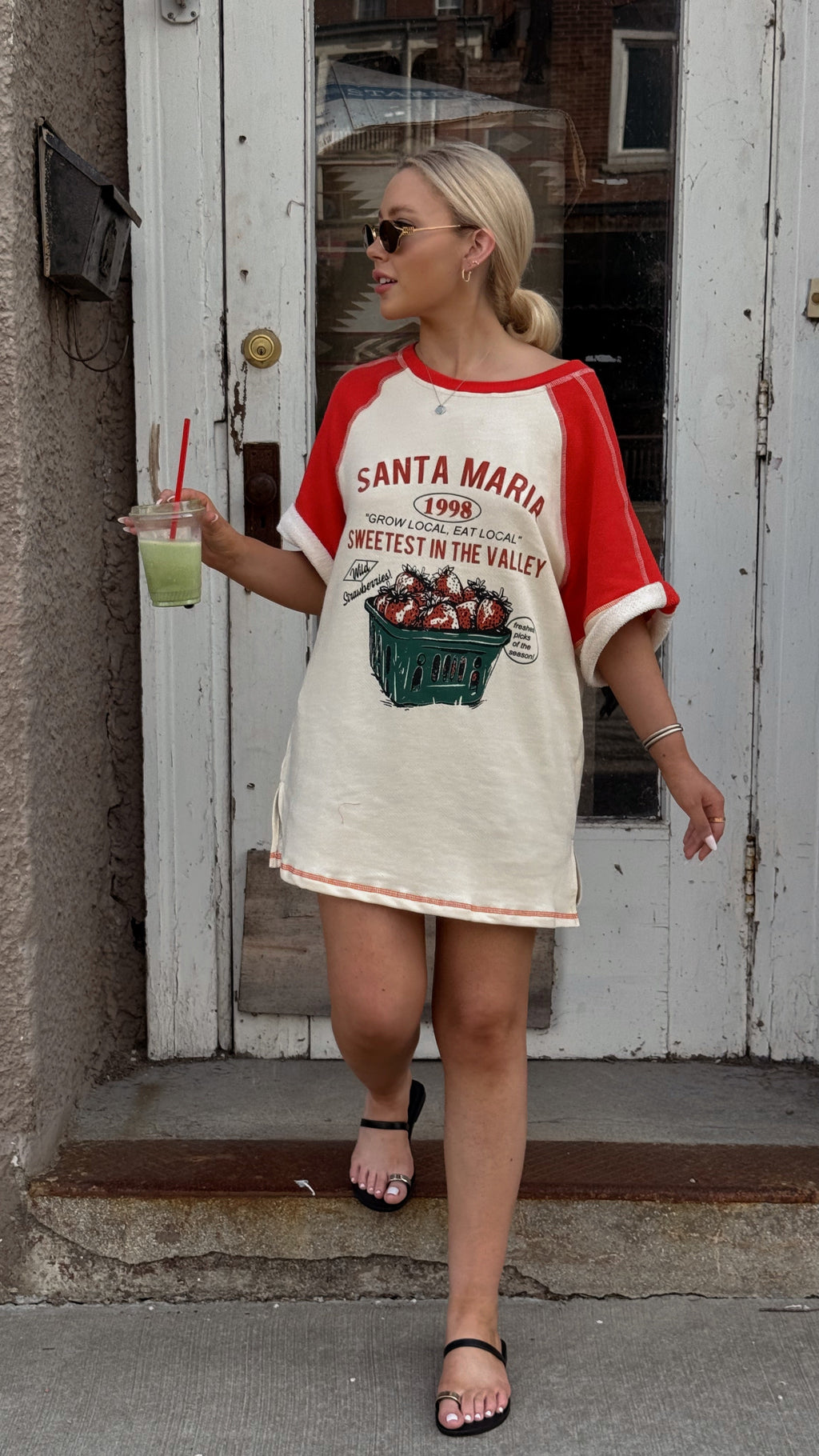 STRAWBERRY DREAMS CREW.