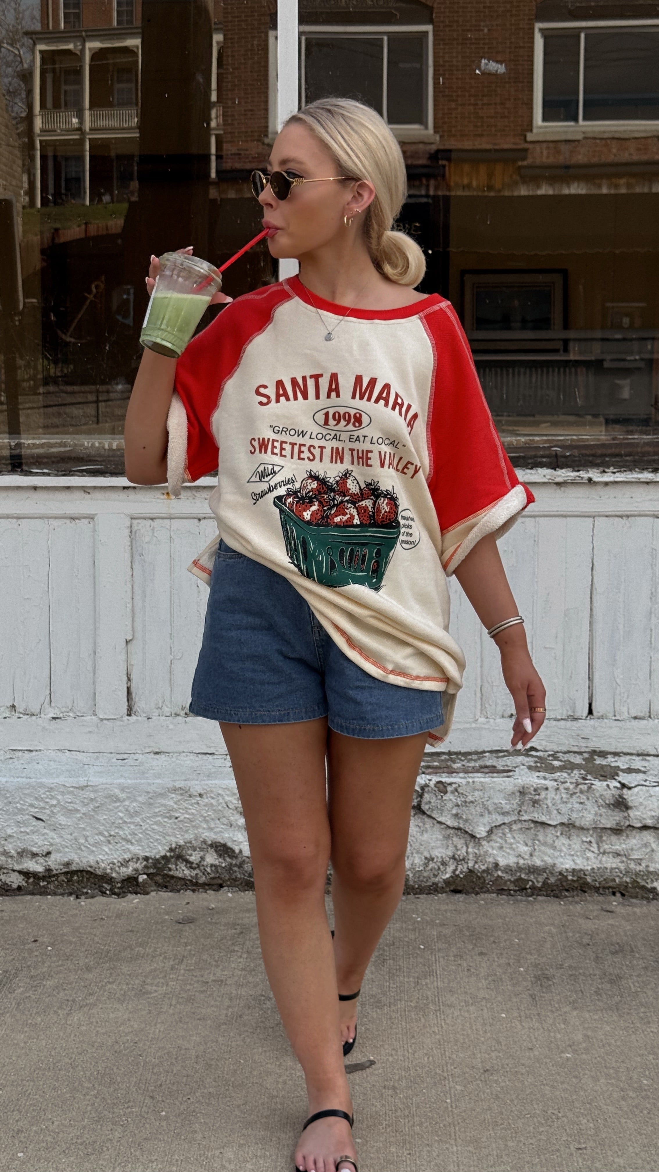 STRAWBERRY DREAMS CREW.