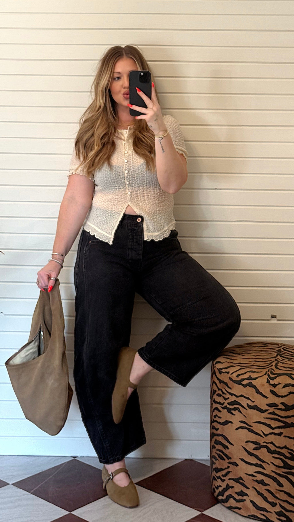 TATUM BUTTON FRONT TOP.