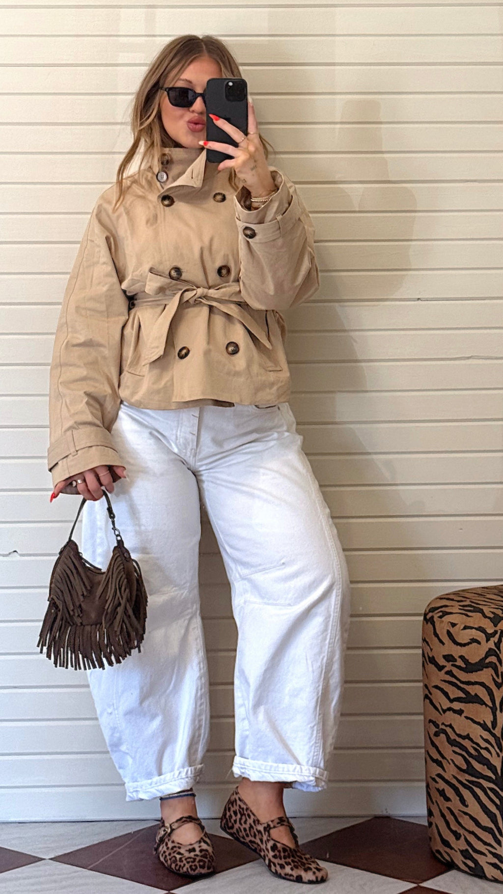 TAYLOR MINI TRENCH.