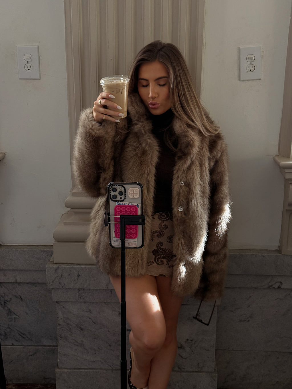 TEDDY FAUX FUR JACKET.
