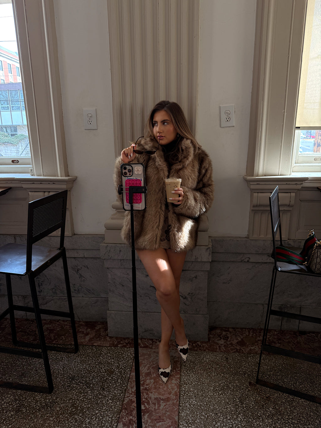 TEDDY FAUX FUR JACKET.