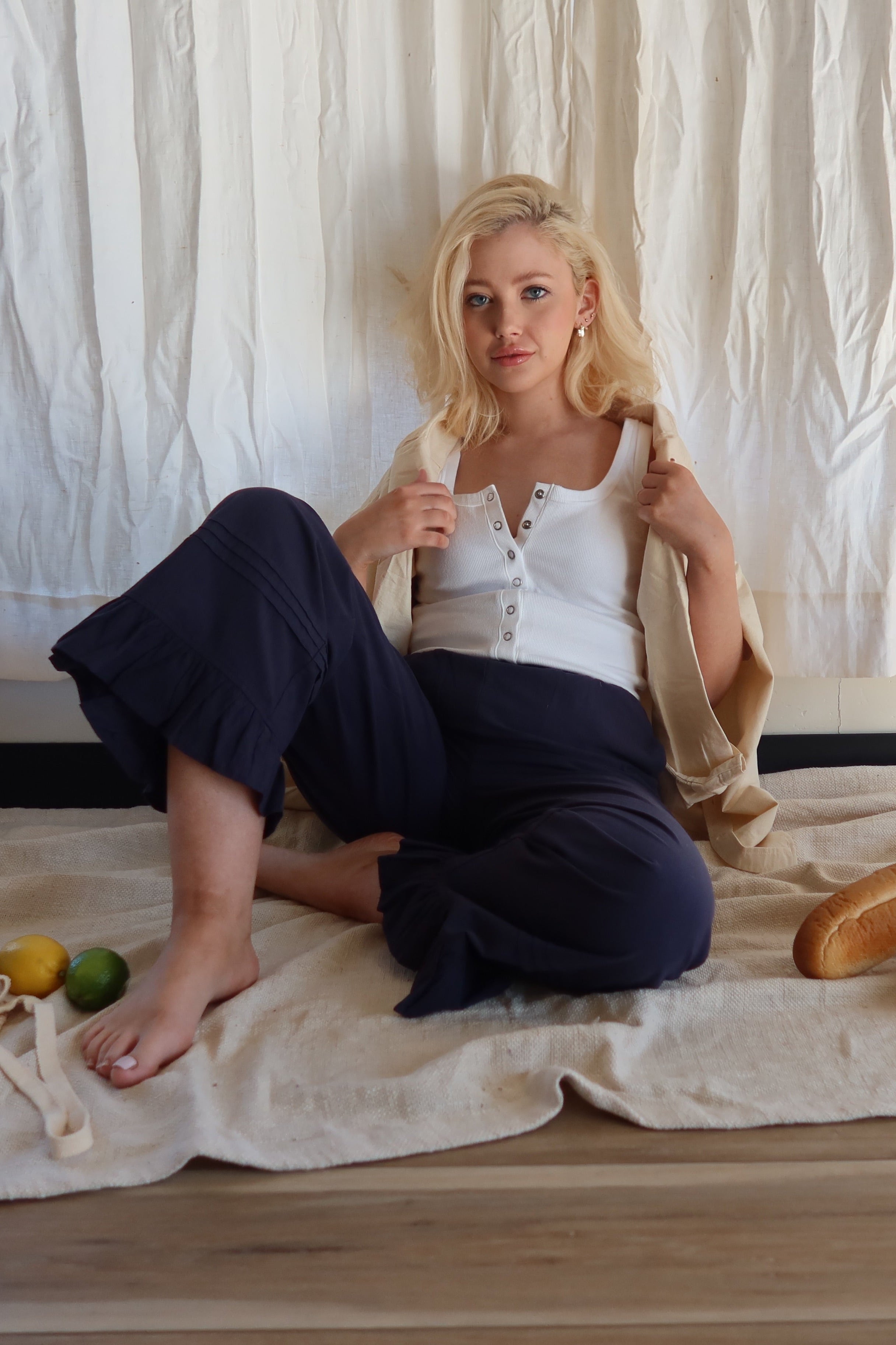 LAYOVER LINEN PANTS.