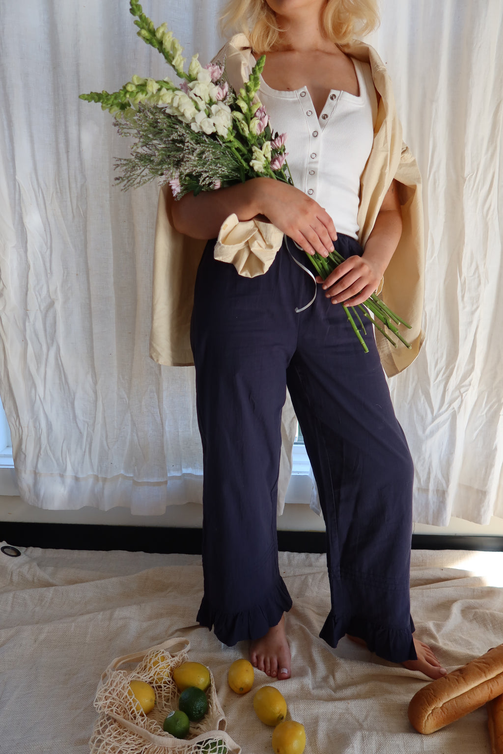 LAYOVER LINEN PANTS.