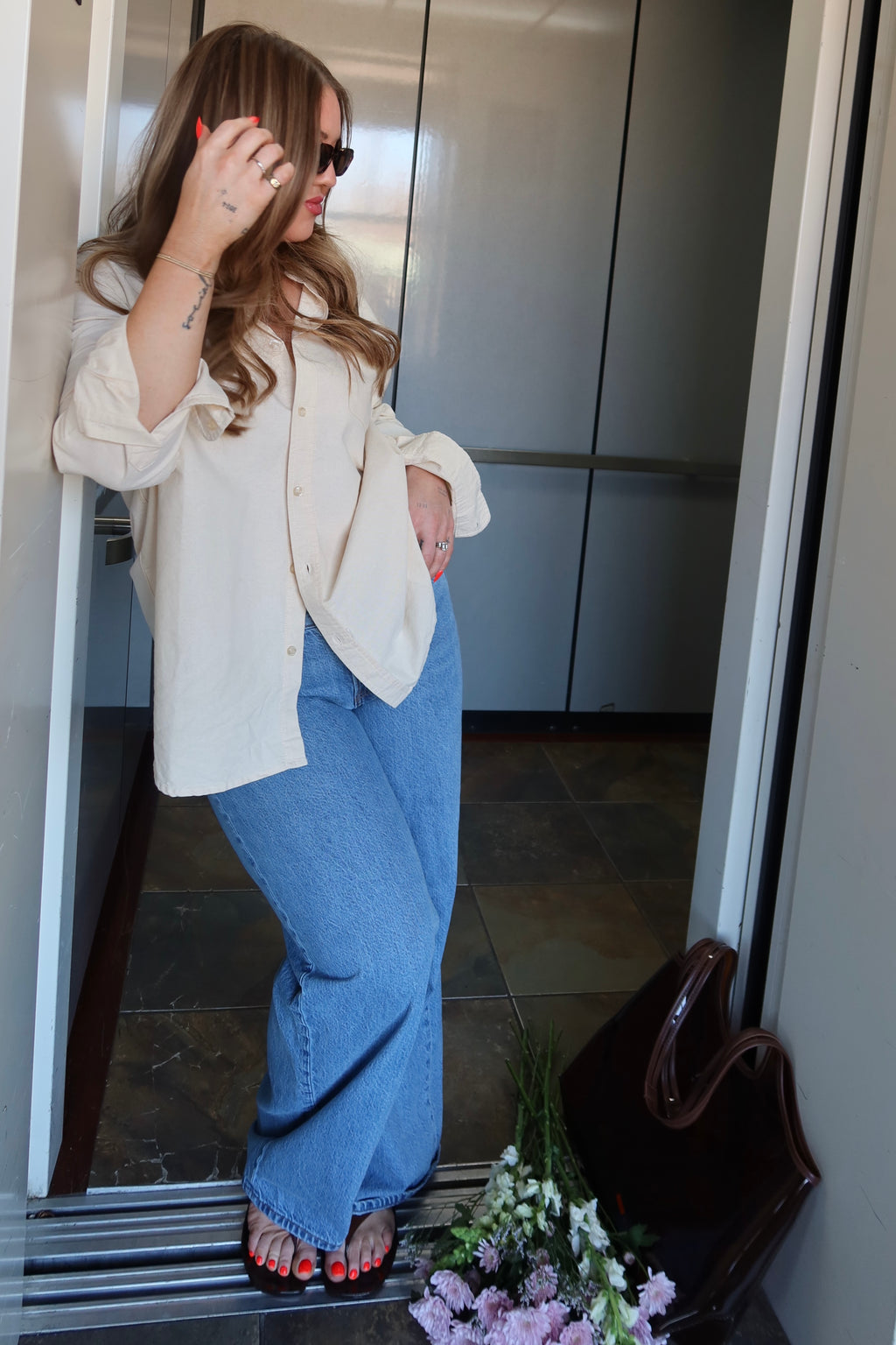 CAPRI BUTTON FRONT TOP.